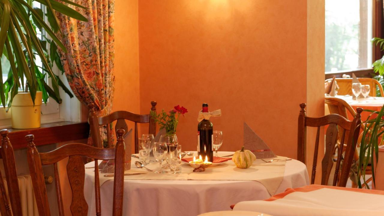Hostellerie De La Vallee Heffingen Екстериор снимка